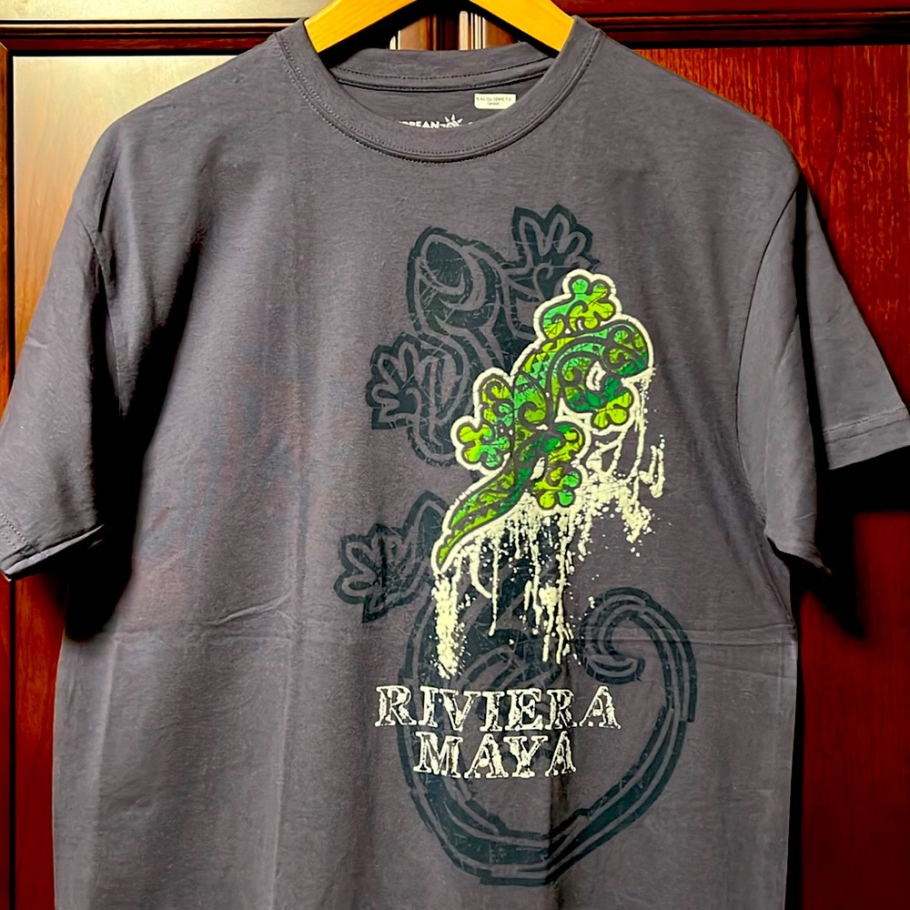 Brand New Purchased in Cancun Mexico Riviera Maya Caribbean Beachwear Tee-Shirt